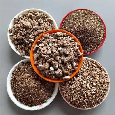 Vermiculite d'argento leggero 1-3mm/2-4mm/3-6mm/5-8mm China Manufacturer